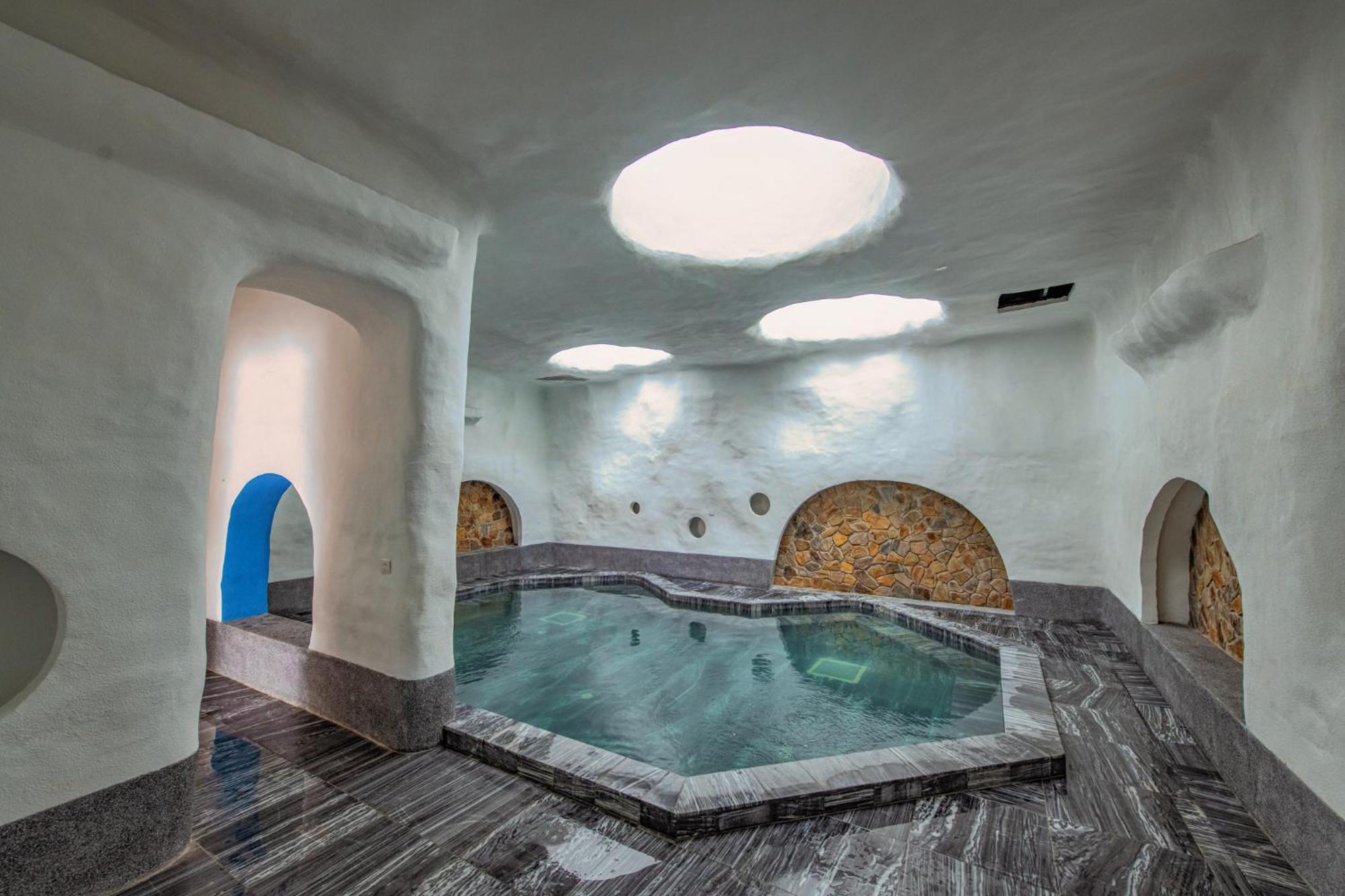 Minera Hot Springs Binh Chau Hotell Exteriör bild